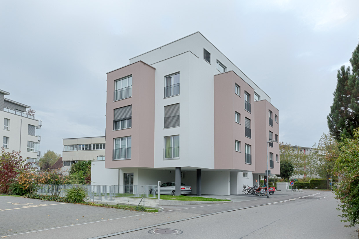DS-Architektur-Mehrfamilienhaus-Schluesselhof-Jona